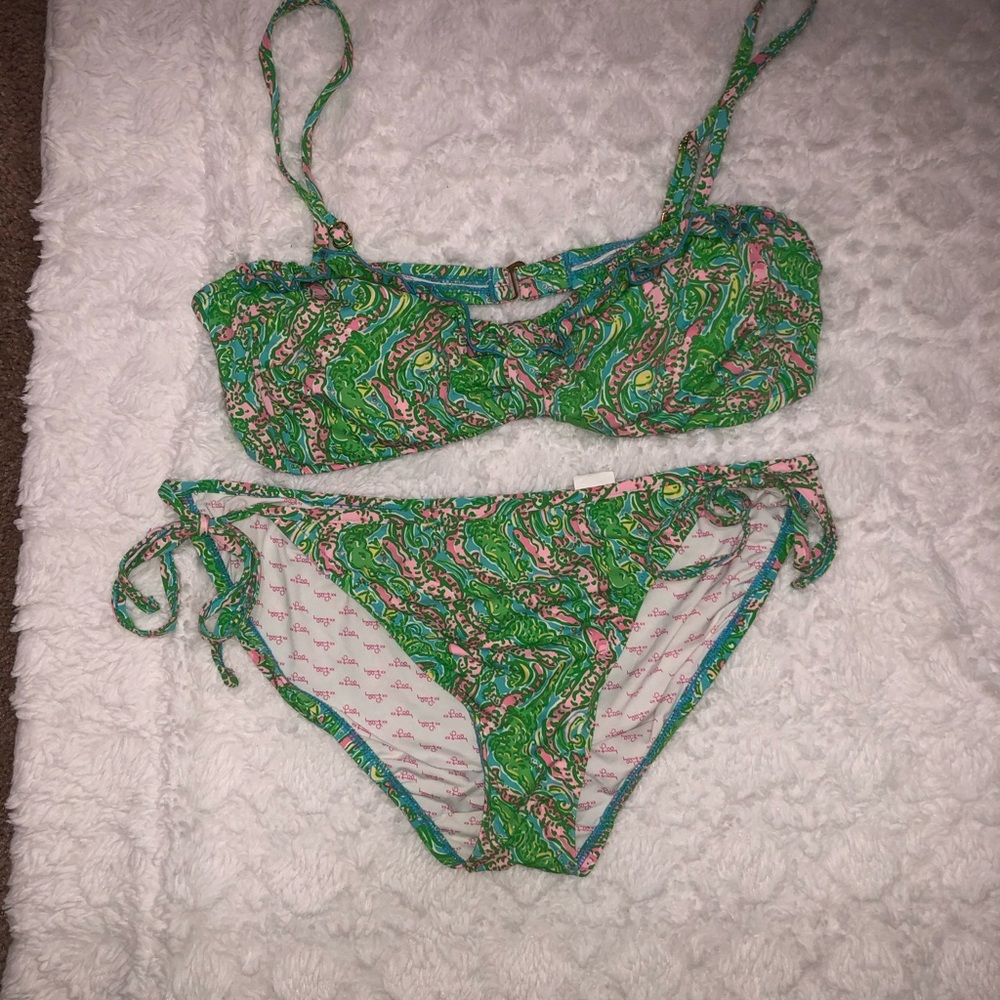 EUC Lilly Pulitzer Bikini Size Large